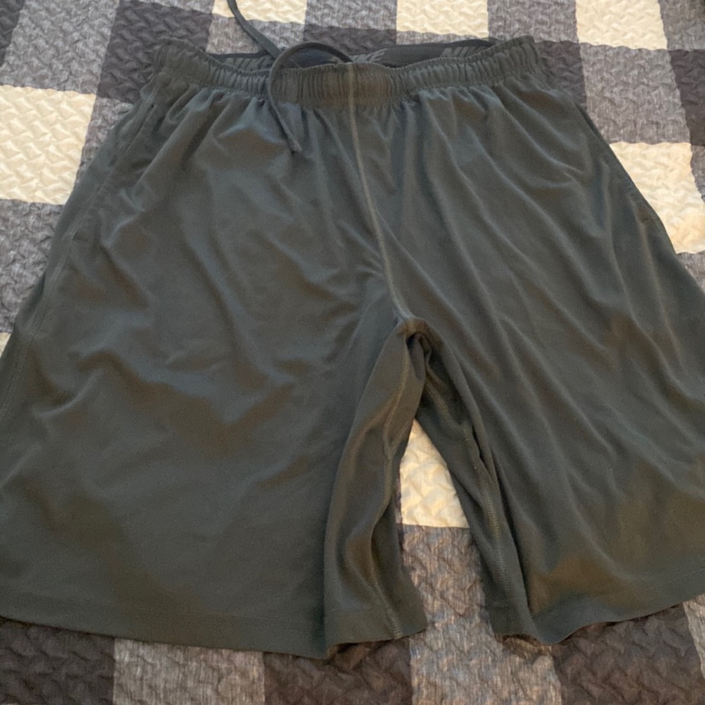 Nike Dri-Fit size XL with pockets